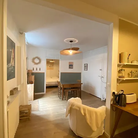 2 Pieces Centre Historique Du Croisic