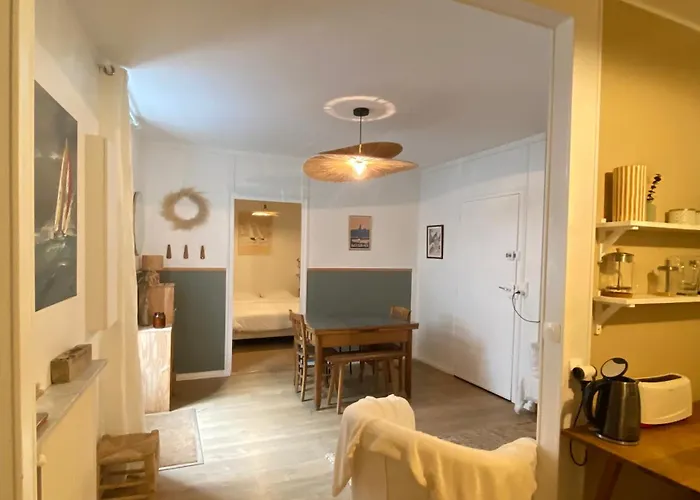 2 Pieces Centre Historique Du Croisic